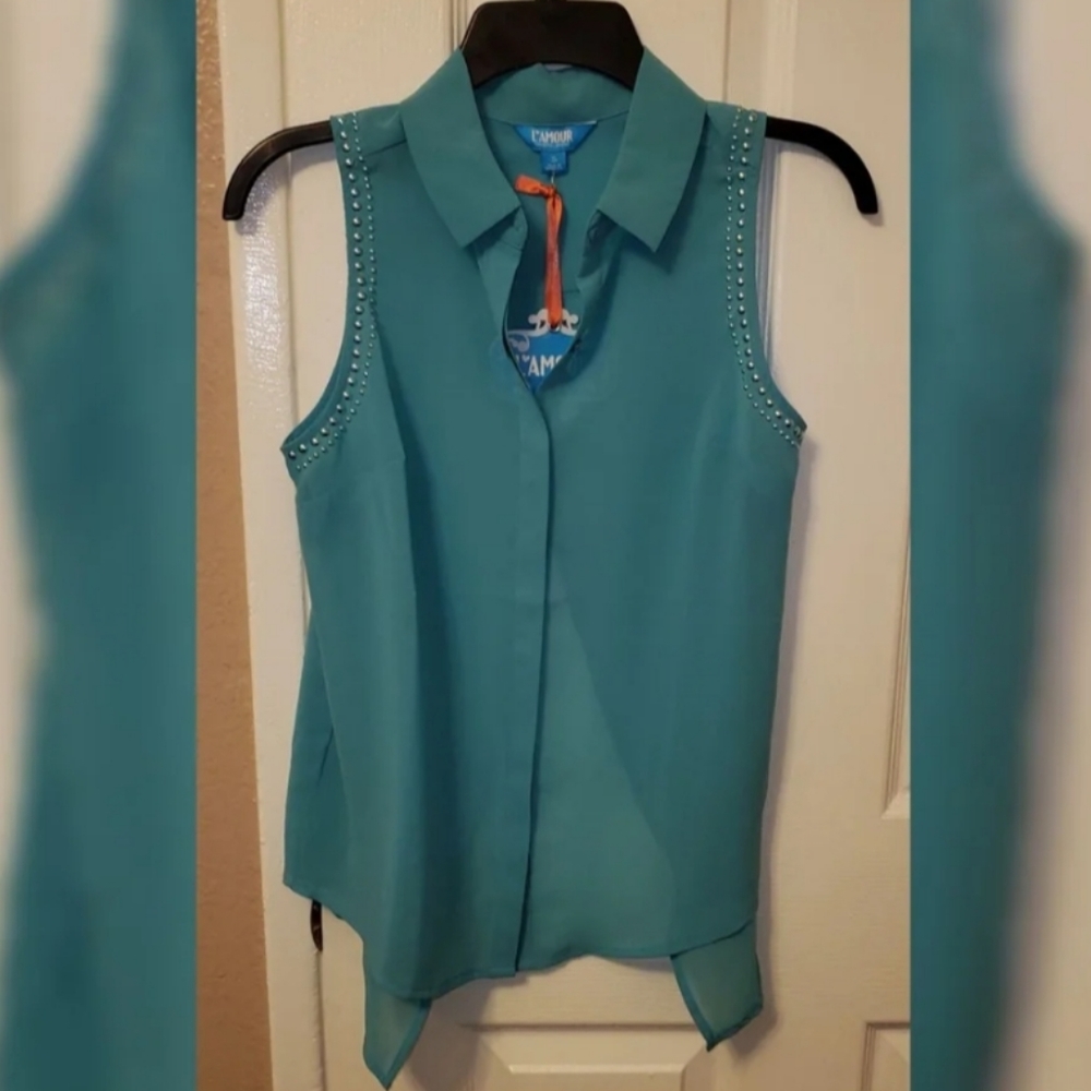 L'AMOUR Blouse Top NEW